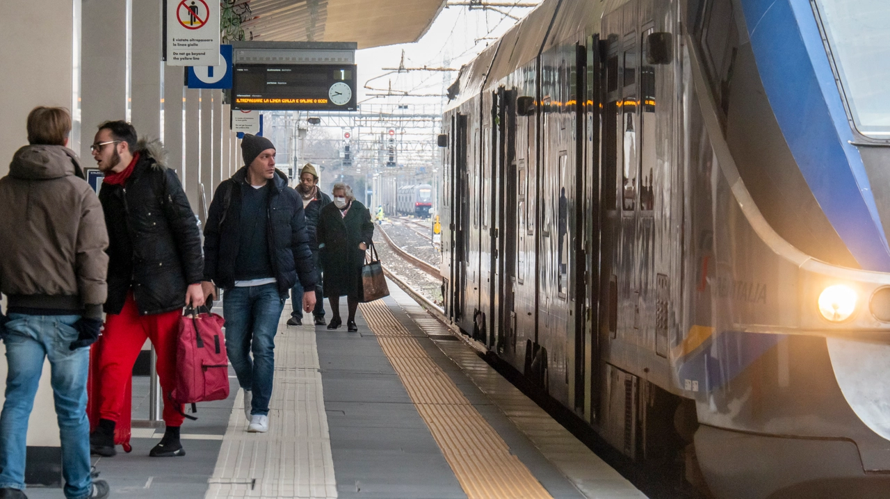 Disagi sulla linea ferroviaria a causa di un problema tecnico (Foto di repertorio) Disagi sulla linea ferroviaria a causa di un problema tecnico (Foto di repertorio)