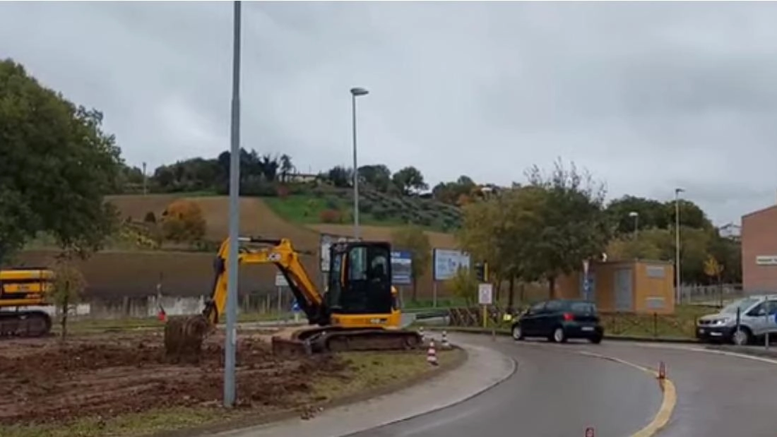 Spoleto, lavori di rifacimento del collettore fognario Spoleto, lavori di rifacimento del collettore fognario