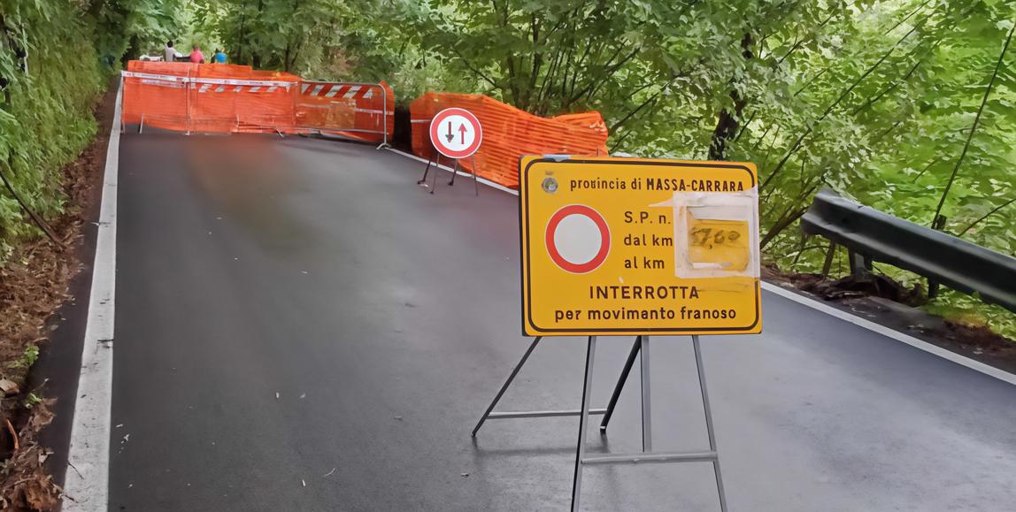 https://www.lanazione.it/image-service/view/acePublic/alias/contentid/YTJiNDExNjctNzZkYS00/0/castelpoggio-e-moneta-in-grande-difficolta.jpeg?f=1.90:1&w=1200
