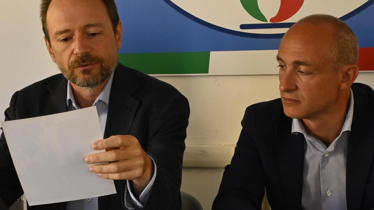 E oggi l’ultimo giorno di dibattiti nel Parco della Comasca con il candidato governatore Alessandro Tomasi e il ministro Torselli. E oggi l’ultimo giorno di dibattiti nel Parco della Comasca con il candidato governatore Alessandro Tomasi e il ministro Torselli.