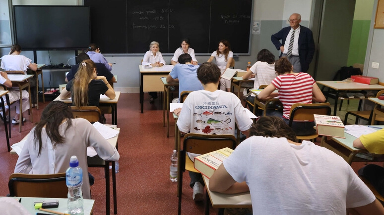 Studenti in un liceo (Foto di repertorio) Studenti in un liceo (Foto di repertorio)