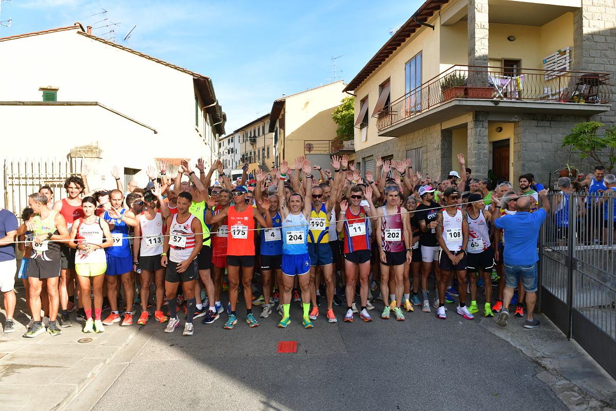 Grande festa per la 13esima Scarpinata Settimellese: spettacolo e vittorie per l’Atletica Calenzano Grande festa per la 13esima Scarpinata Settimellese: spettacolo e vittorie per l’Atletica Calenzano