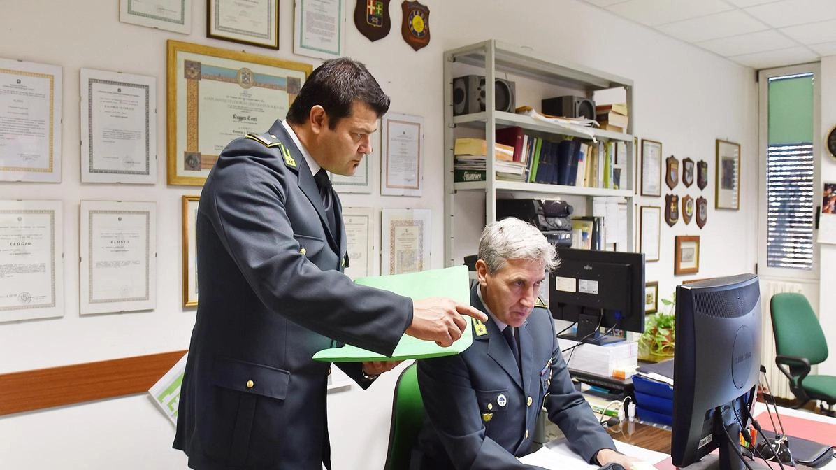 Le indagini della Guardia di Finanza (foto di repertorio) Le indagini della Guardia di Finanza (foto di repertorio)