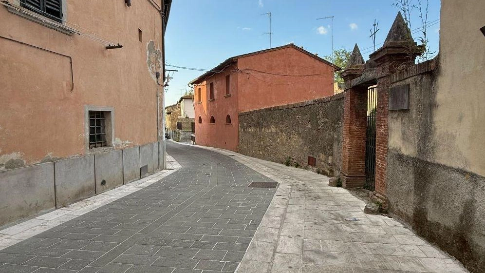 Domenica prossima, a partire. dalle 19, si svolgerà. l’inaugurazione di via Borgovecchio nella versione riqualificata, in seguito ai lavori effettuati Domenica prossima, a partire. dalle 19, si svolgerà. l’inaugurazione di via Borgovecchio nella versione riqualificata, in seguito ai lavori effettuati