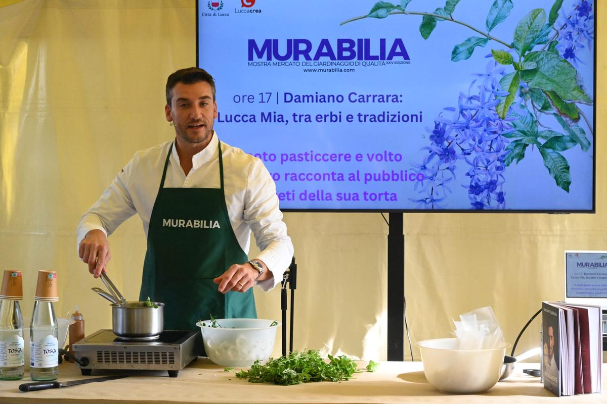 Murabilia, un successo con 16mila presenze. E Damiano Carrara svela la sua torta d’erbi