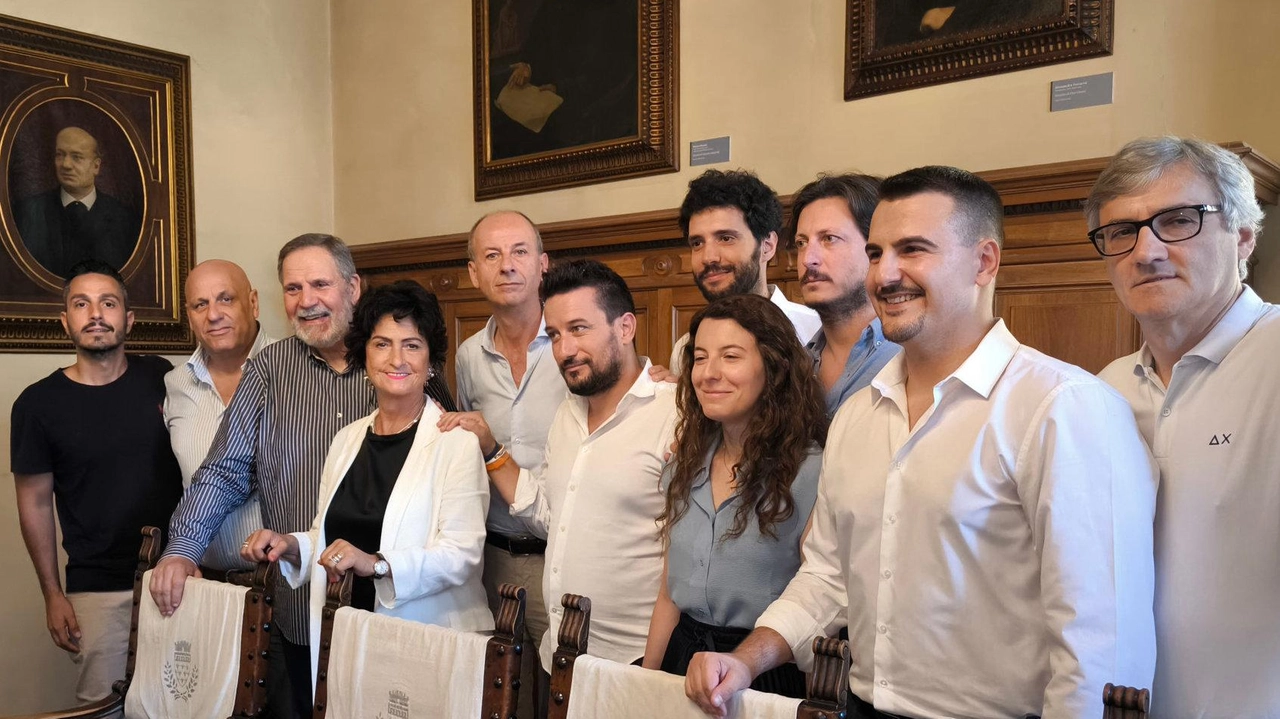 I gruppi di opposizione hanno chiesto un consiglio comunale straordinario "L’attività si è interrotta senza spiegazione. Tanti atti potevano essere fatti". I gruppi di opposizione hanno chiesto un consiglio comunale straordinario "L’attività si è interrotta senza spiegazione. Tanti atti potevano essere fatti".
