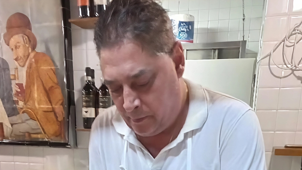 Alessandro Stagi, 59 anni, era titolare del ristorante trattoria “Da Nerbone“, istituzione del mercato centrale Alessandro Stagi, 59 anni, era titolare del ristorante trattoria “Da Nerbone“, istituzione del mercato centrale