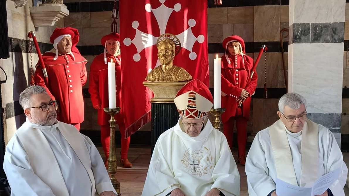Una precedente cerimonia della Festa del Sacro Voto ripristinata dalla Compagnia di San Ranieri Una precedente cerimonia della Festa del Sacro Voto ripristinata dalla Compagnia di San Ranieri