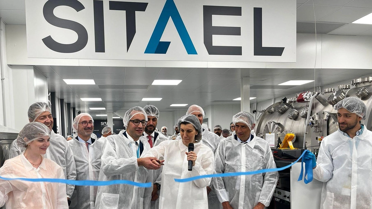 Inaugurata a Ospedaletto da Sitael la "Smart Space Factory 4.0". Nella zona industriale nasce un maxi polo di respiro europeo. L’ad Pertosa: "Alta tecnologia e Università guidano l’impresa". . Inaugurata a Ospedaletto da Sitael la "Smart Space Factory 4.0". Nella zona industriale nasce un maxi polo di respiro europeo. L’ad Pertosa: "Alta tecnologia e Università guidano l’impresa". .