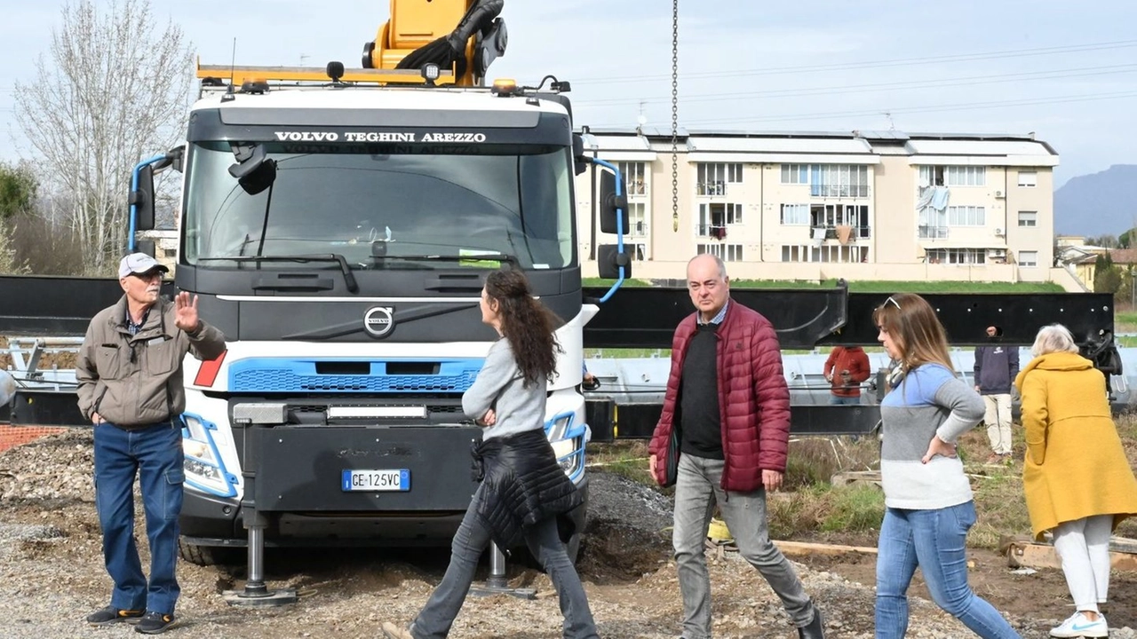 Una protesta del febbraio scorso per la nuova antenna di Pontetetto (foto Alcide) Una protesta del febbraio scorso per la nuova antenna di Pontetetto (foto Alcide)