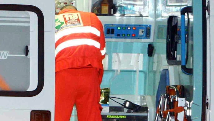 La donna è stata prontamente soccorsa dagli operatori del 118 (foto repertori) La donna è stata prontamente soccorsa dagli operatori del 118 (foto repertori)