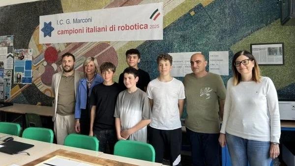 La Marconi di San Giovanni campione nazionale di robotica. Il plauso del Ministro La Marconi di San Giovanni campione nazionale di robotica. Il plauso del Ministro