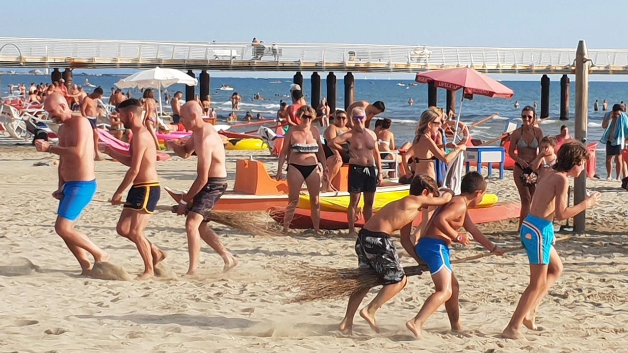 Anche gli stabilimenti di Lido di Camaiore temono gli effetti della Bolkestein Anche gli stabilimenti di Lido di Camaiore temono gli effetti della Bolkestein