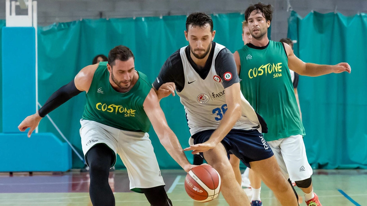 Dimitri Klyuchnyk è stata l’aggiunta pesante sotto canestro del mercato Fabo Dimitri Klyuchnyk è stata l’aggiunta pesante sotto canestro del mercato Fabo