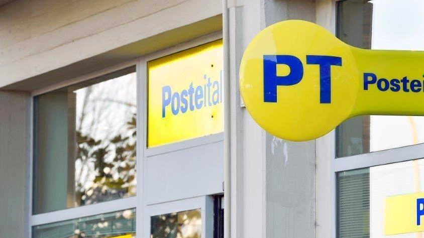 Domani e martedì raccolta firme del sindacato dei pensionati. da spedire alla direzione generale delle Poste Italiane Domani e martedì raccolta firme del sindacato dei pensionati. da spedire alla direzione generale delle Poste Italiane