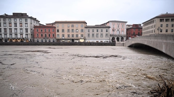 Ciclone a Pisa, l’esperto: “Un cuneo d’acqua che si autorigenera. Colpa del mare caldo”