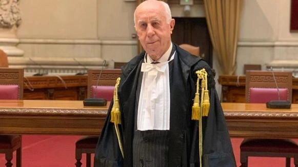 Mauro Giovannelli, decano degli avvocati pratesi e oggi Presidente Emerito Giuristi Cattolici di Prato Mauro Giovannelli, decano degli avvocati pratesi e oggi Presidente Emerito Giuristi Cattolici di Prato