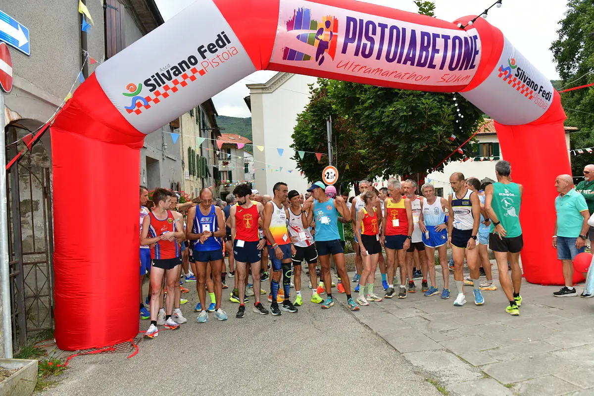 Trofeo Spampani, di corsa alle Piastre in memoria di Tiziano. Foto e vincitori