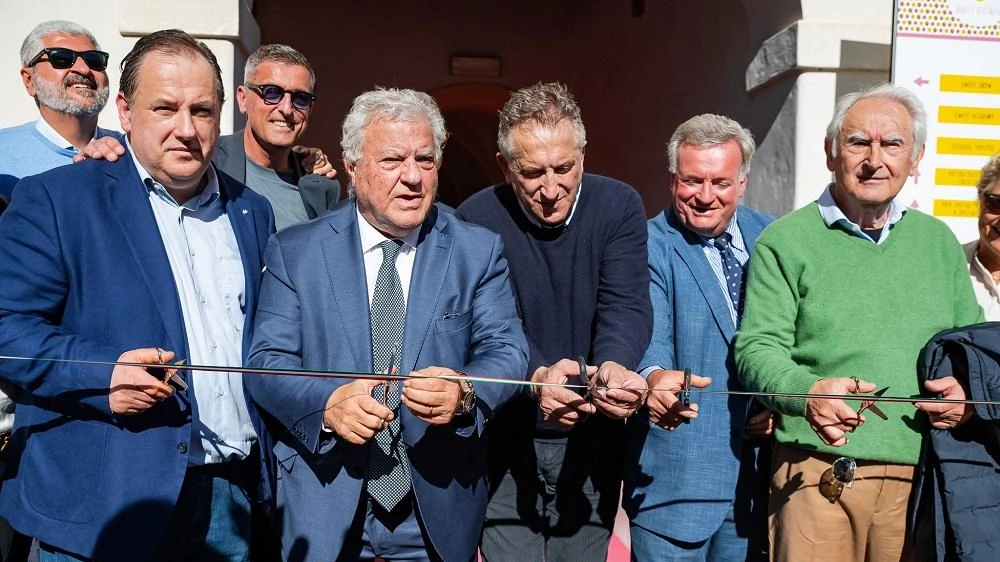 Il taglio del nastro dell’edizione 2024 della manifestazione che richiama a Spoleto visitatori da ogni parte del Paese Il taglio del nastro dell’edizione 2024 della manifestazione che richiama a Spoleto visitatori da ogni parte del Paese