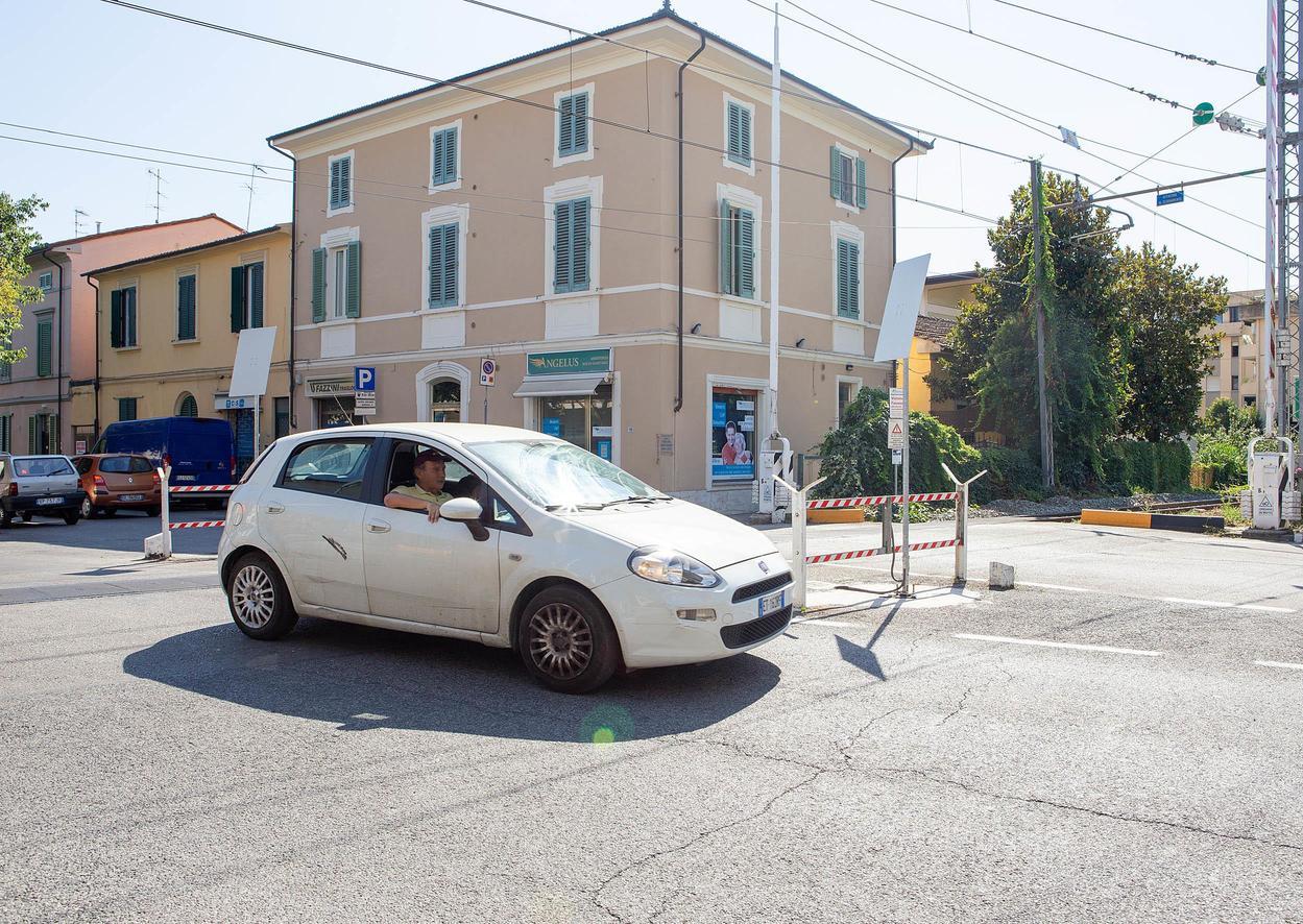 Partono i lavori in via Tripoli. Cambia la viabilità nella zona Partono i lavori in via Tripoli. Cambia la viabilità nella zona