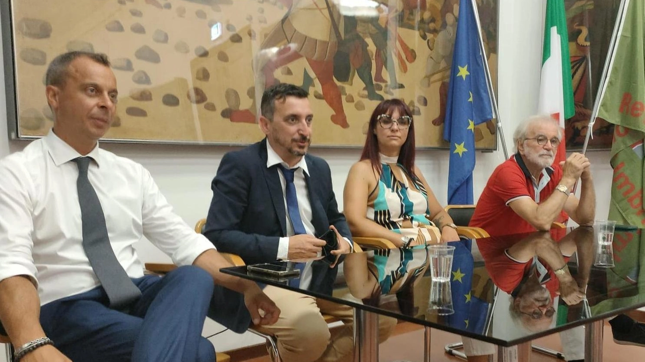 Il premio Perla del Trasimeno sarà assegnato a dj Ralf e ai sindaci della Palestina. Evento in programma nel borgo lacustre da domenica fino al 27 luglio. Il premio Perla del Trasimeno sarà assegnato a dj Ralf e ai sindaci della Palestina. Evento in programma nel borgo lacustre da domenica fino al 27 luglio.