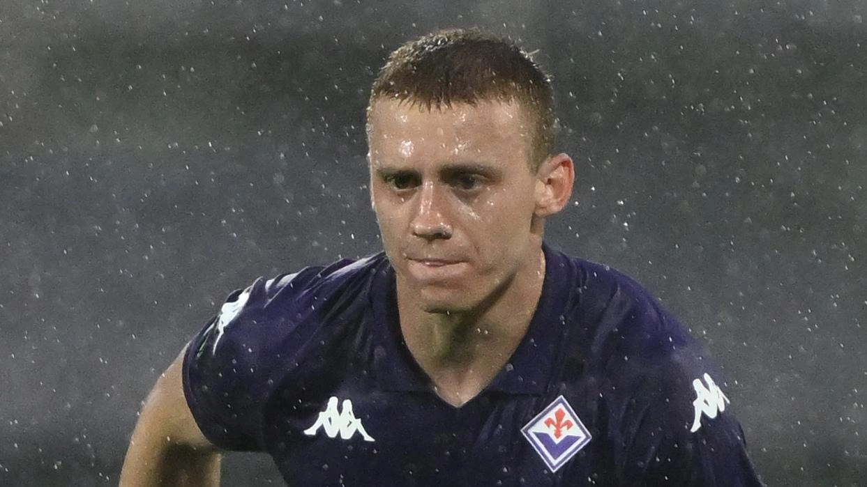 La Fiorentina si allena al Viola Park per affrontare l'Udinese, recuperando squalificati e valutando gli infortunati. La Fiorentina si allena al Viola Park per affrontare l'Udinese, recuperando squalificati e valutando gli infortunati.