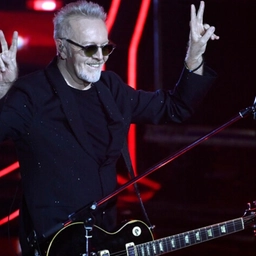 28 aprile, l'ultimo show di Umberto Tozzi a Firenze: poi addio ai live