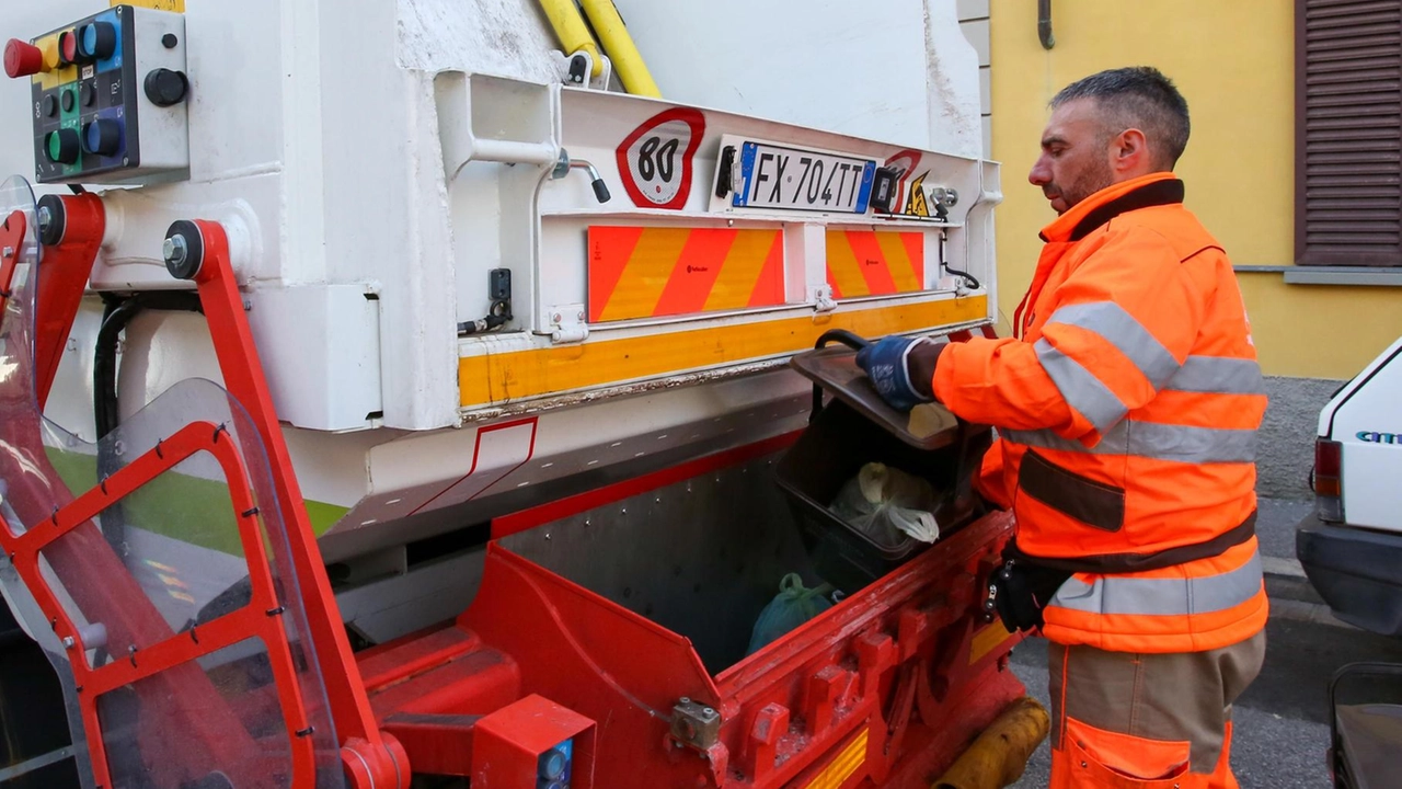 Il nuovo calendario del "porta a porta" con due raccolte settimanali dell’organico entrerà in vigore lunedì 10 febbraio. La... Il nuovo calendario del "porta a porta" con due raccolte settimanali dell’organico entrerà in vigore lunedì 10 febbraio. La...