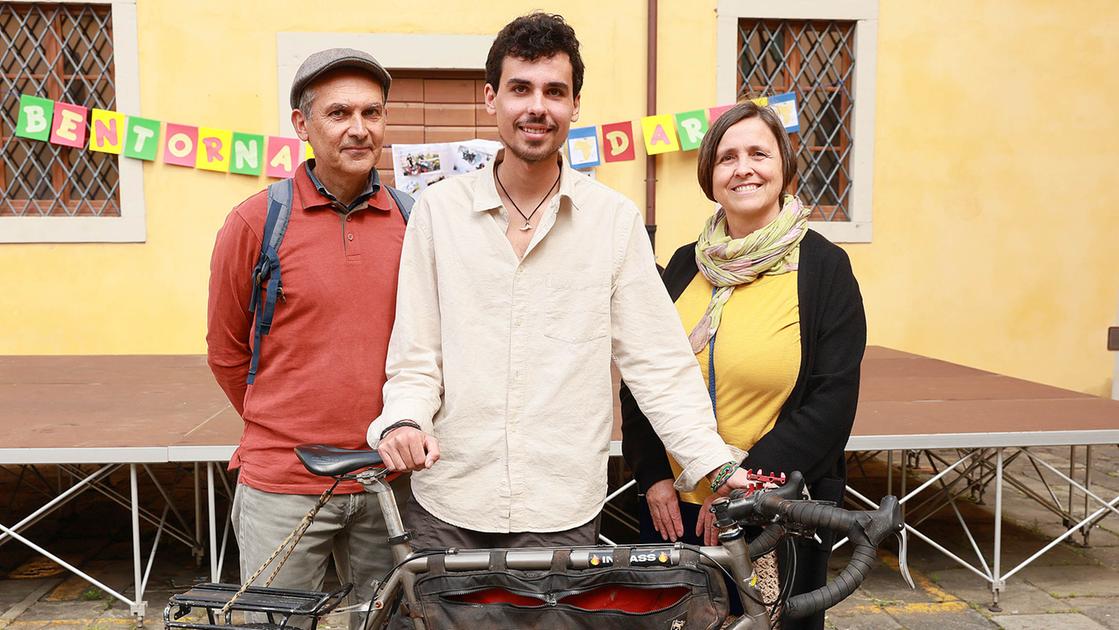 Il giro dell’Africa in bici, Franchi torna a Buggiano: “Ho rischiato di morire, ma è un sogno realizzato” Il giro dell’Africa in bici, Franchi torna a Buggiano: “Ho rischiato di morire, ma è un sogno realizzato”