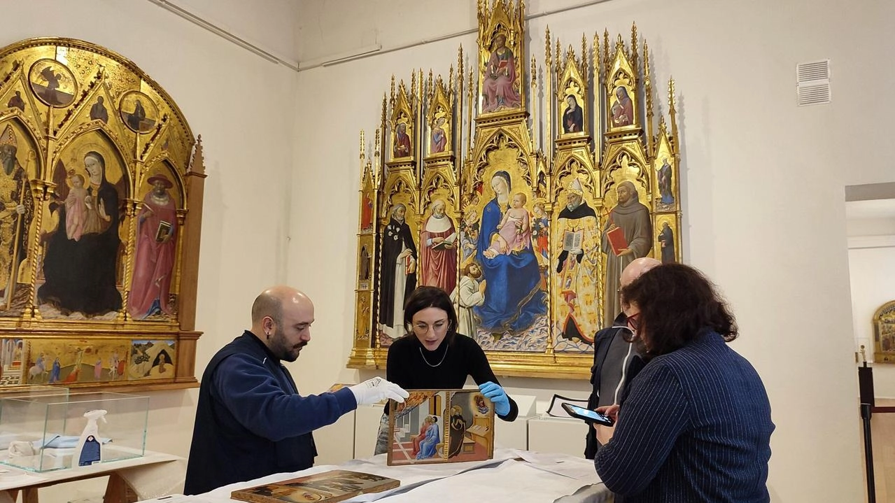 Sarà Sano di Pietro, domenica prossima, il protagonista del secondo appuntamento con Turisti per casa, itinerari invernali indoor a cura... Sarà Sano di Pietro, domenica prossima, il protagonista del secondo appuntamento con Turisti per casa, itinerari invernali indoor a cura...
