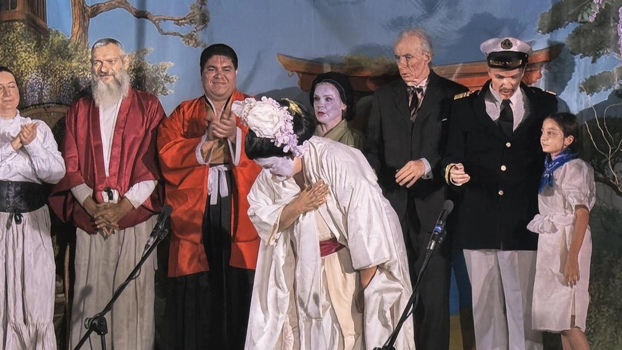 Il pubblico di Villa Bertelli ha assistito alla rappresentazione di Madama Butterfly Il pubblico di Villa Bertelli ha assistito alla rappresentazione di Madama Butterfly