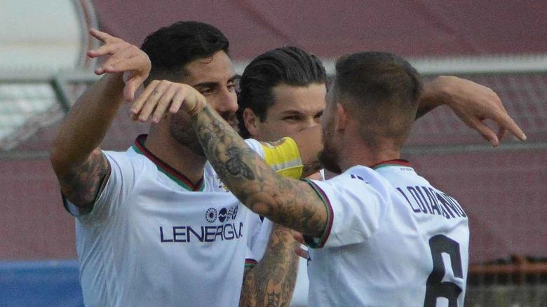 L’esultanza della Ternana L’esultanza della Ternana
