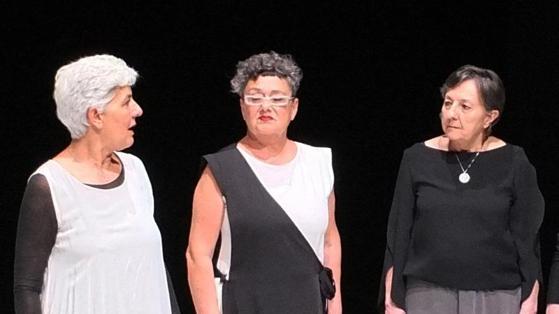 Stasera la pièce conclusiva del progetto Plus Ultra Tertius a cura di Camilletti Stasera la pièce conclusiva del progetto Plus Ultra Tertius a cura di Camilletti