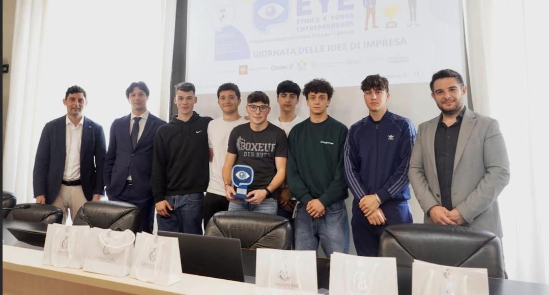 eco sip la borraccia intelligente vince il trofeo eye arezzo