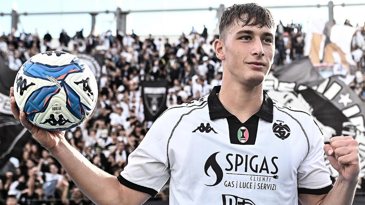 Per Francesco Pio Esposito, nuovamente convocato in nazionale Under21, è il quarto gol stagionale. Quello di ieri ha permesso di conquistare tre punti pesanti Per Francesco Pio Esposito, nuovamente convocato in nazionale Under21, è il quarto gol stagionale. Quello di ieri ha permesso di conquistare tre punti pesanti