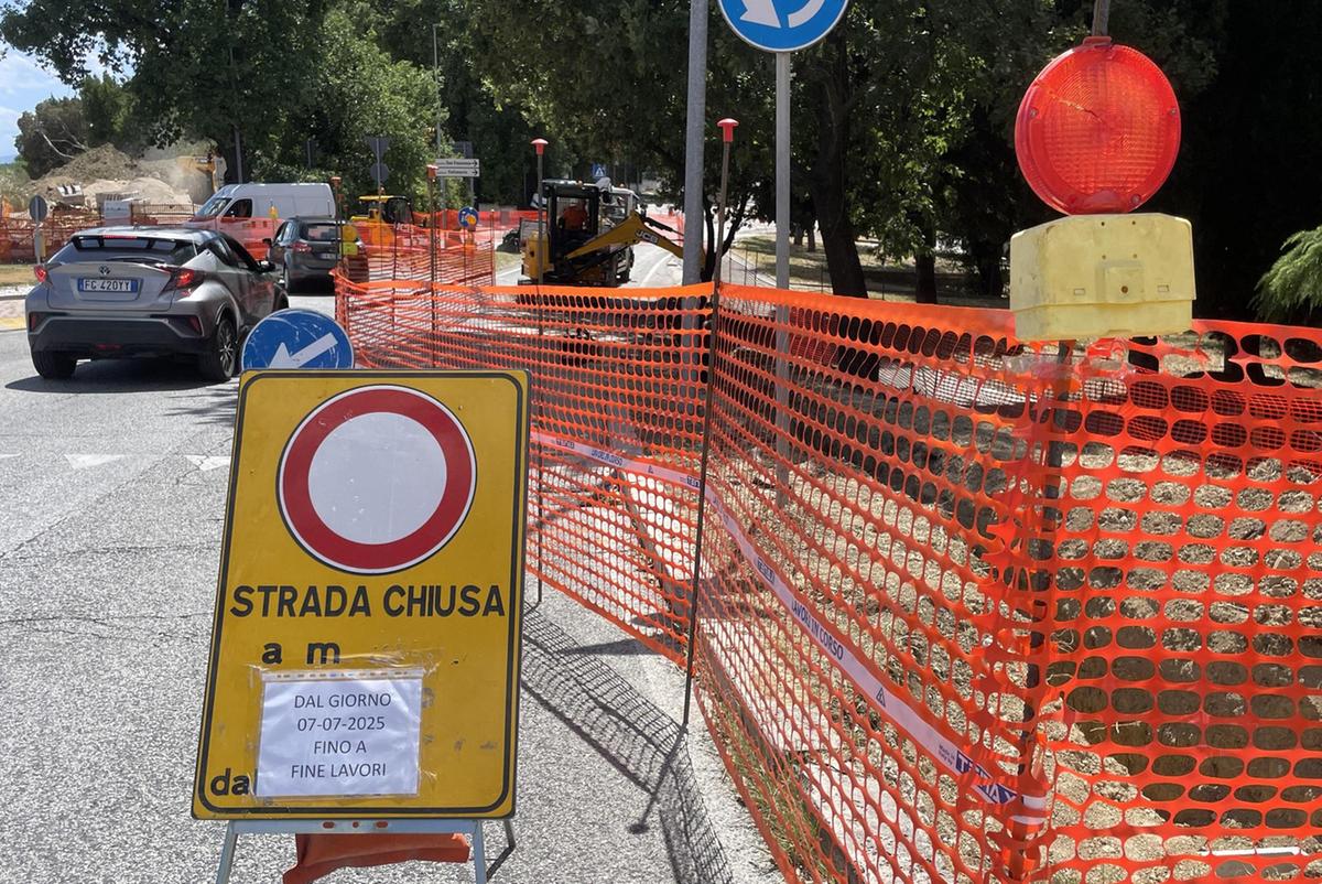 Lavori in via Roma e via 2 Giugno. Da lunedì stop al transito delle auto Lavori in via Roma e via 2 Giugno. Da lunedì stop al transito delle auto
