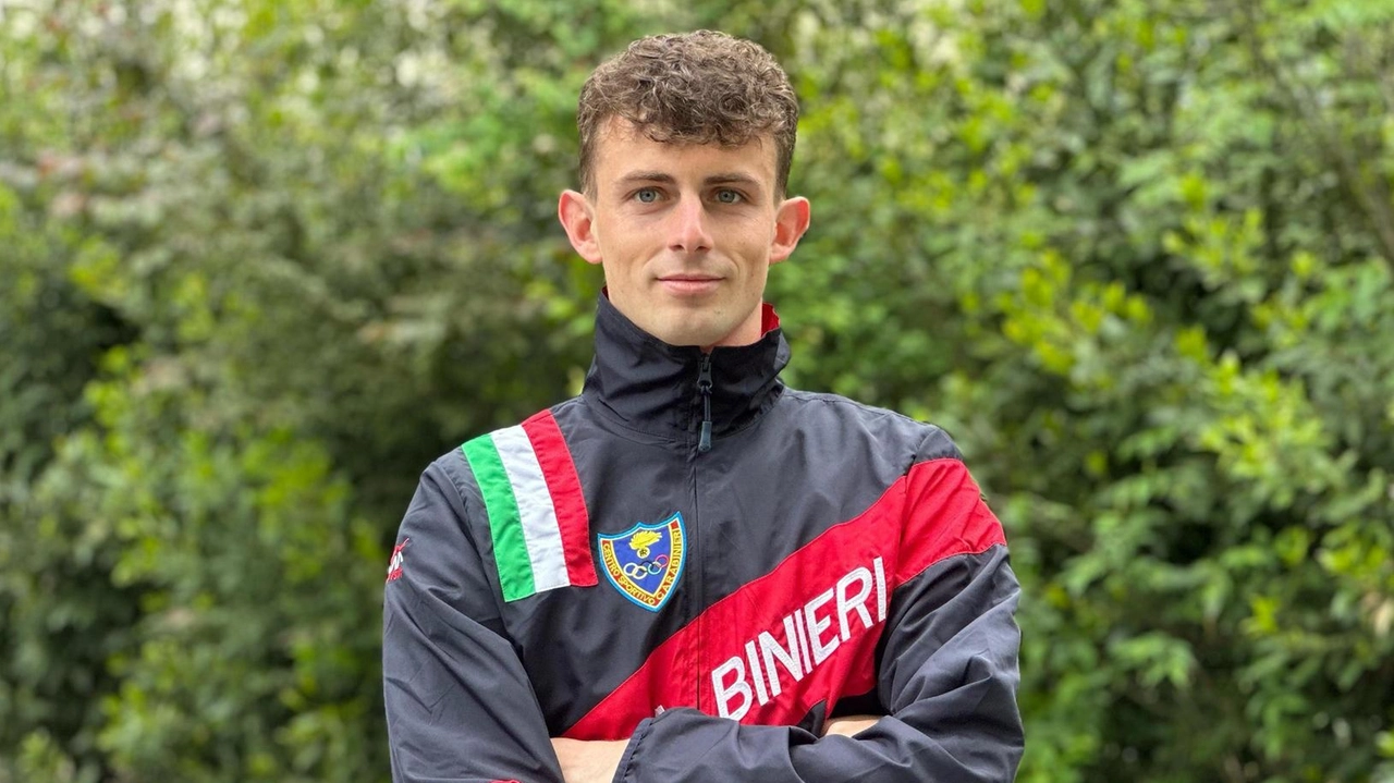 Andrea Cosi con la divisa del gruppo sportivo dei Carabinieri Andrea Cosi con la divisa del gruppo sportivo dei Carabinieri