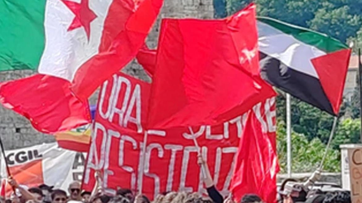 Il presidio del gruppo di estrema destra è previsto in piazza Garibaldi Il presidio del gruppo di estrema destra è previsto in piazza Garibaldi