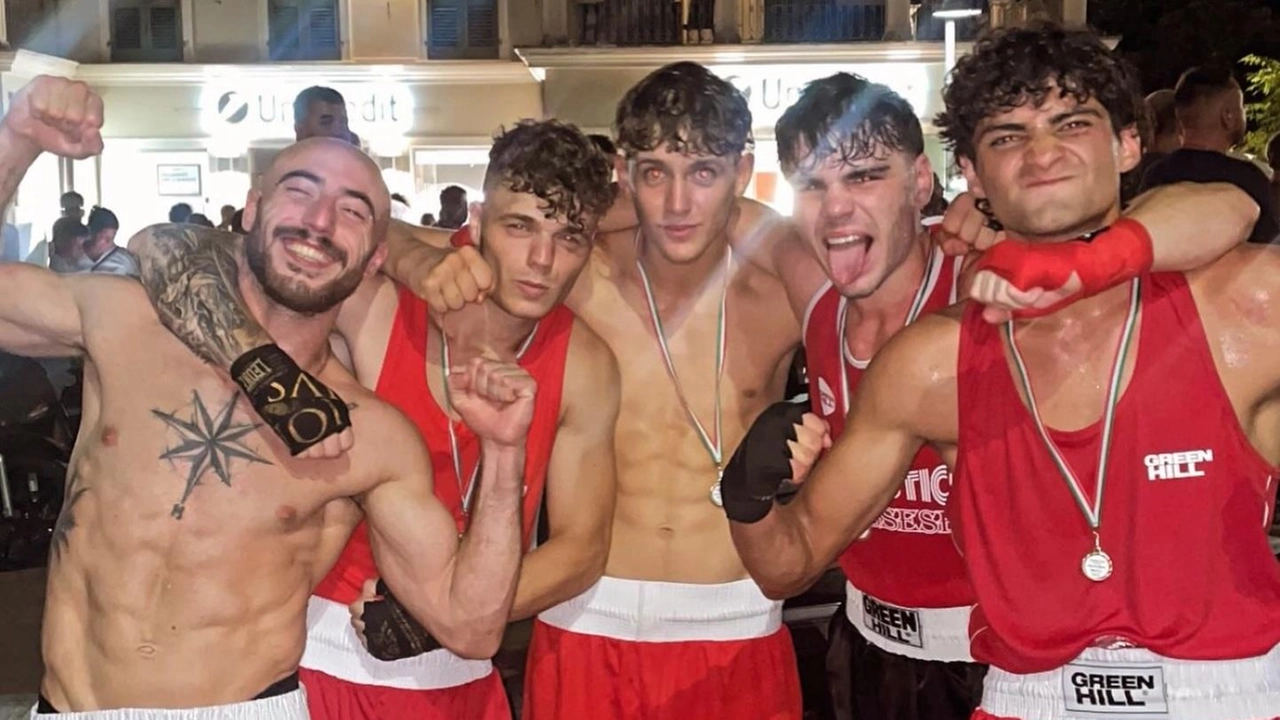 Gli atleti della Pugilistica Massese impegnati nel Memorial Paolo Pucci Gli atleti della Pugilistica Massese impegnati nel Memorial Paolo Pucci