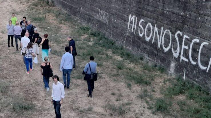 https://www.lanazione.it/image-service/view/acePublic/alias/contentid/YTVjMDViMzItMTI1OS00/0/consiglio-comunale-nella-pesa-siccita-idee-per-salvare-il-torrente-nove-i-punti-in-discussione.jpeg?f=16:9&w=1200&h=630