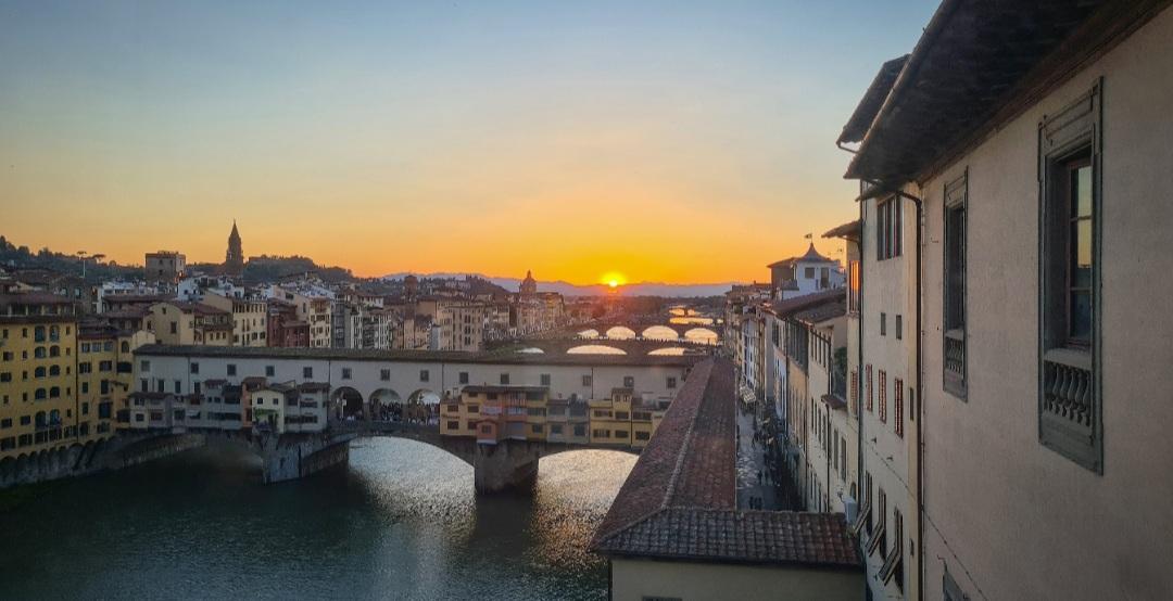 Uffizi, il Corridoio Vasariano si apre alle visite serali Uffizi, il Corridoio Vasariano si apre alle visite serali