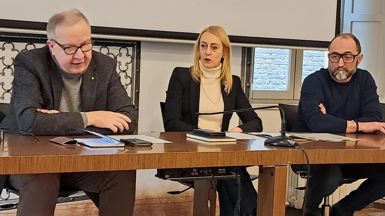 Da sinistra Marco Falorni, Lorenza Bondi e Paolo Salvini Da sinistra Marco Falorni, Lorenza Bondi e Paolo Salvini