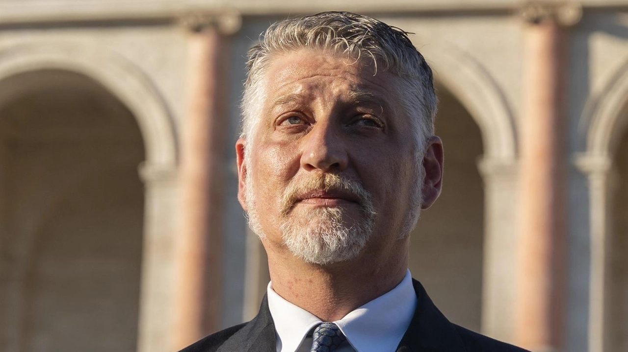 Lunedì sera per la prima volta il Ministro della Cultura protagonista di un confronto pubblico con rappresentanti di diversi settori artistici. Lunedì sera per la prima volta il Ministro della Cultura protagonista di un confronto pubblico con rappresentanti di diversi settori artistici.