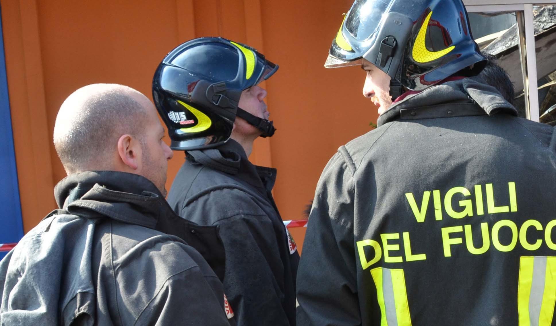 Drammatico incidente sulla Cassia. Trattore si ribalta, muore pensionato Drammatico incidente sulla Cassia. Trattore si ribalta, muore pensionato