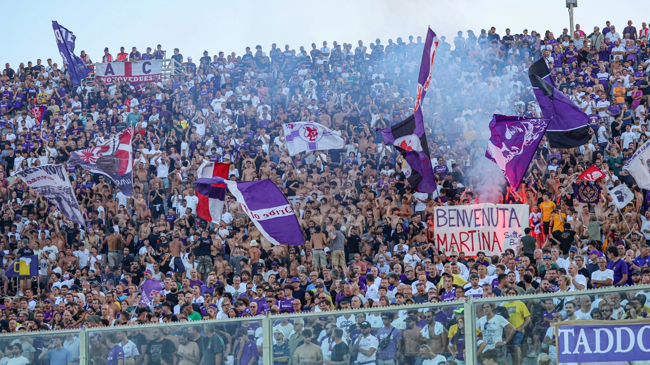 I tifosi della Fiorentina al Franchi (Foto Germogli)