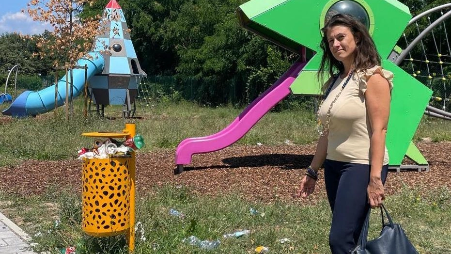 L’ex consigliera comunale Rossella Risaliti,. eletta nel giugno dell’anno scorso con la. lista Gianni Cenni,. nei giardini di via Turchia