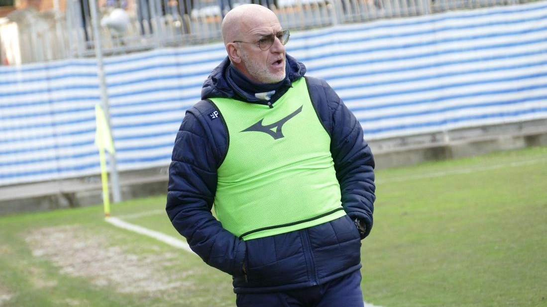 L’allenatore del Prato Mariotti ha mostrato subito fiducia in Di Stefano L’allenatore del Prato Mariotti ha mostrato subito fiducia in Di Stefano