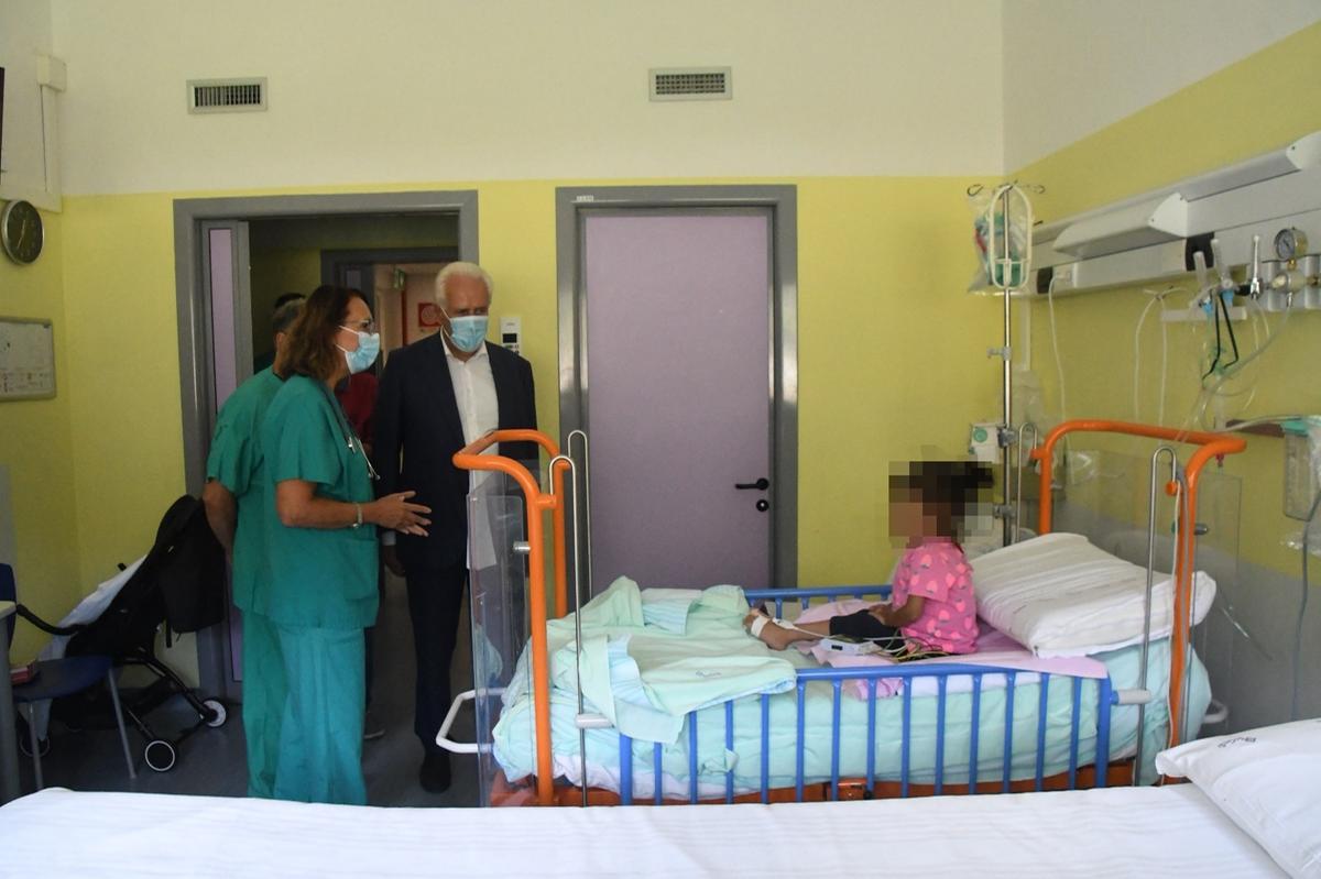 Dalla Palestina all’ospedale del cuore di Massa, cure salvavita per due bambine
