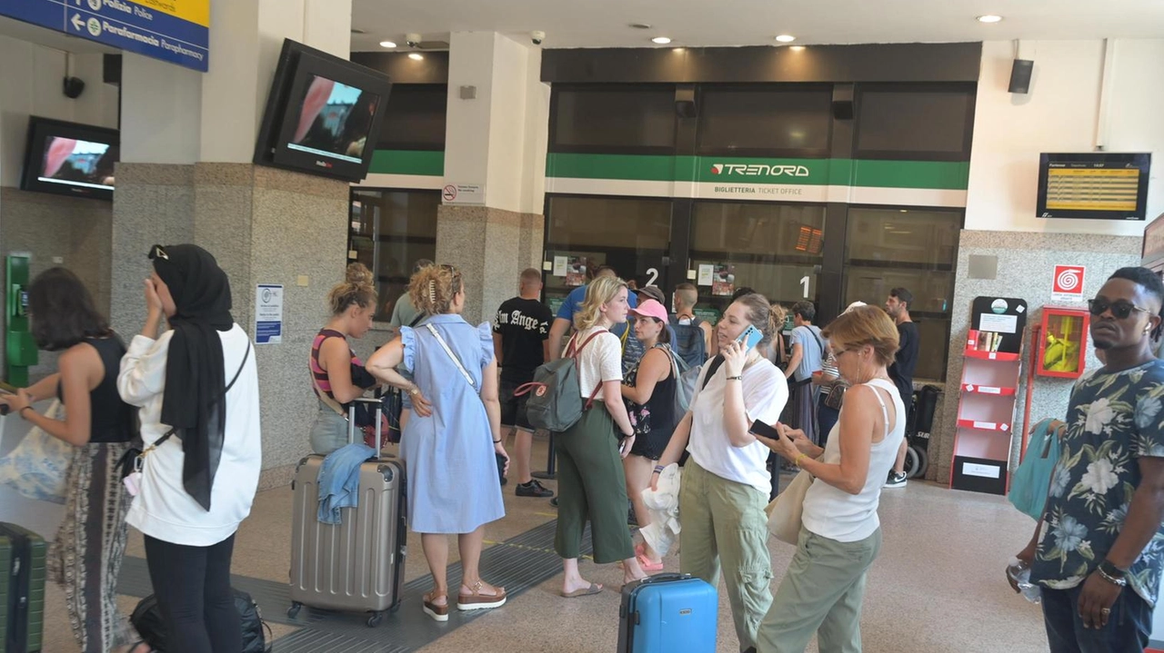 Incontro da remoto sulla questione dei trasporti ferroviari tra le Regioni Umbria, Toscana e Lazio, i vertici di Rfi e Trenitalia e i sindaci di Orvieto e Chiusi, Roberta Tardani e Gianluca Sonnini Incontro da remoto sulla questione dei trasporti ferroviari tra le Regioni Umbria, Toscana e Lazio, i vertici di Rfi e Trenitalia e i sindaci di Orvieto e Chiusi, Roberta Tardani e Gianluca Sonnini