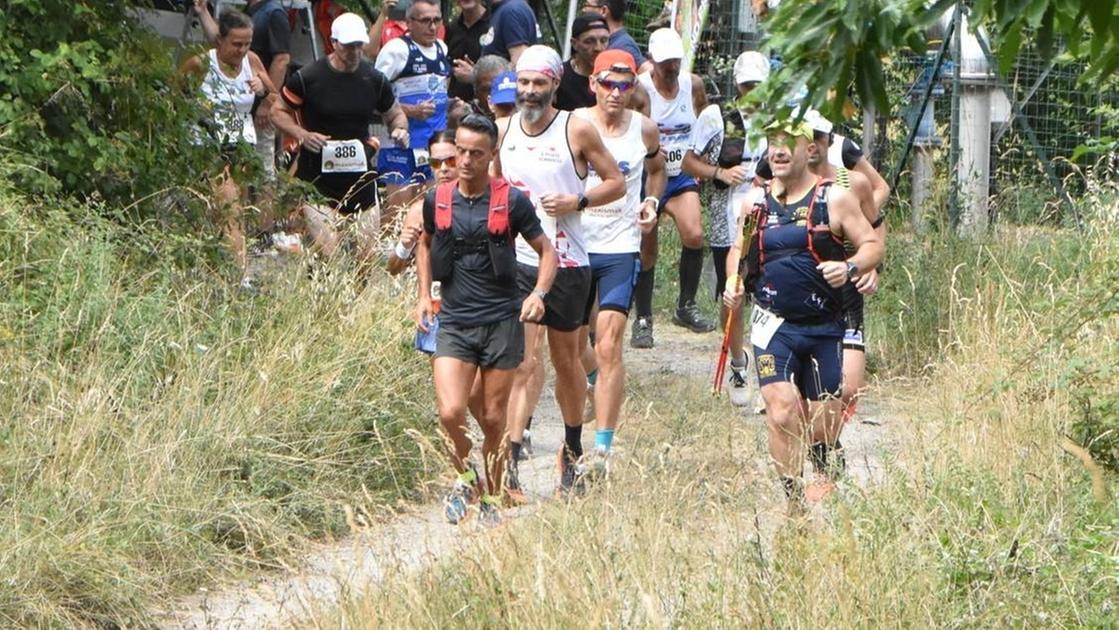 Pasqualina di Migliana, tutti di corsa: Lastri top Pasqualina di Migliana, tutti di corsa: Lastri top